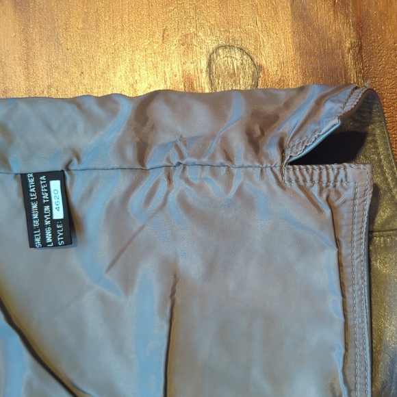 Vintage Wilson Leather Vest size 40 - Picture 5 of 9